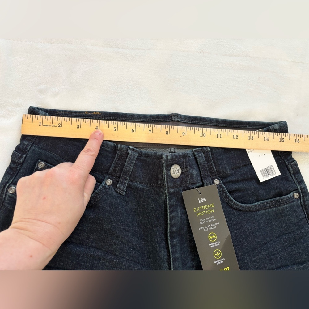 New Lee Men’s Extreme Motion Slim Fit Straight Leg Jeans 32x32 Dark Wash - Picture 6 of 16